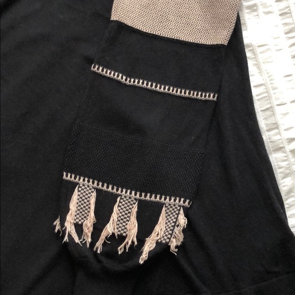 Lord & Taylor sweater - Picture 4 of 4